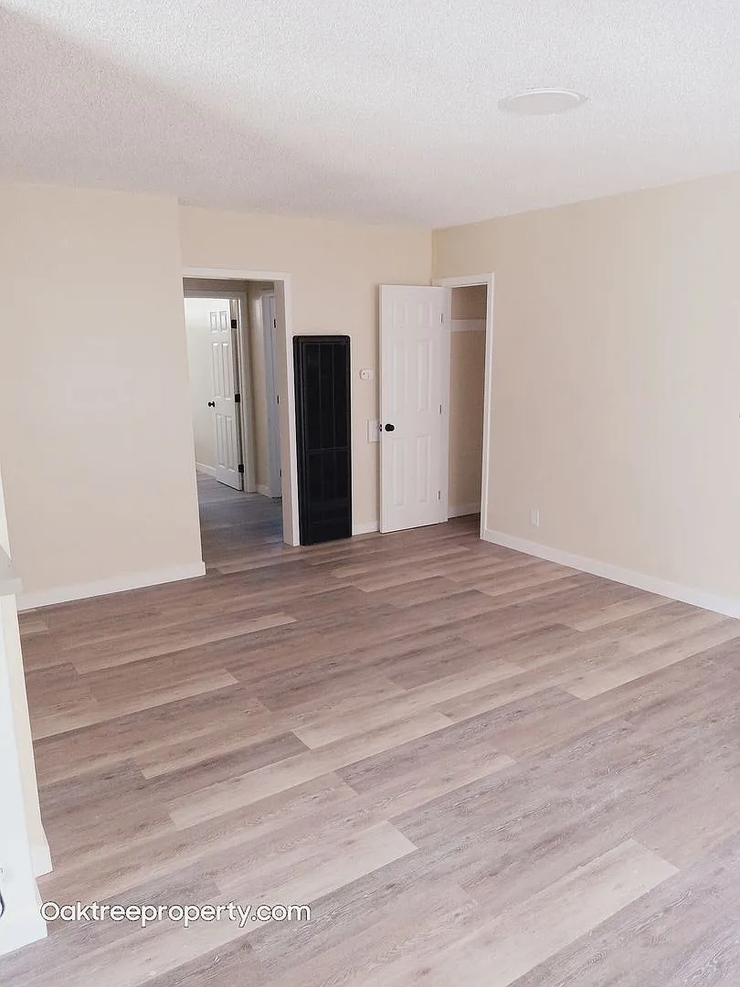 220 South E Street, Oxnard, CA 93030 — Photo 4