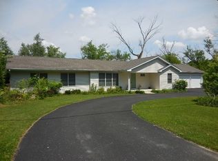 3653 Mill Rd, Cherry Valley, IL 61016