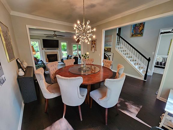 Dining room b