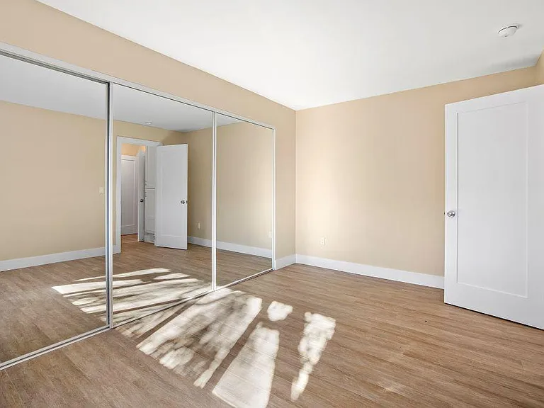 Casa De Marina Apartments — Photo 20
