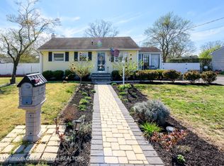 318 Hudson Dr, Brick, NJ