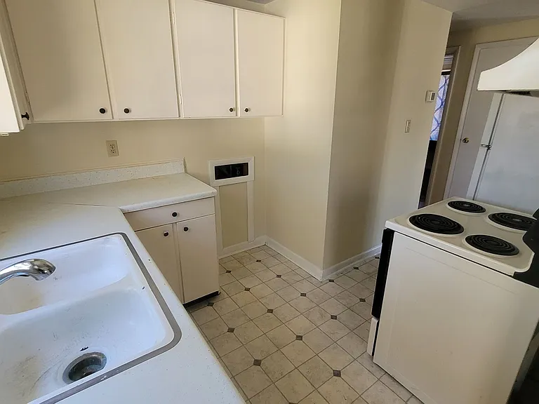 5137 Raynor Rd — Photo 8