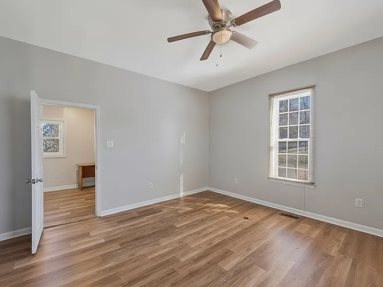 1214 School St — Photo 5
