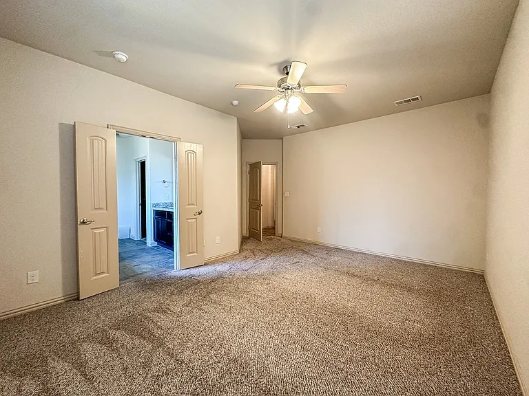 7206 Raphael St — Photo 5