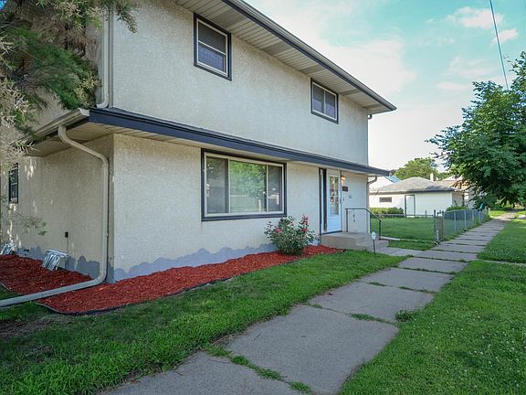 2nd image of 285 Geranium Ave W