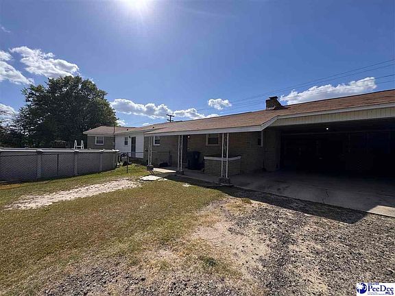 2nd image of 577 Mineral Springs Rd