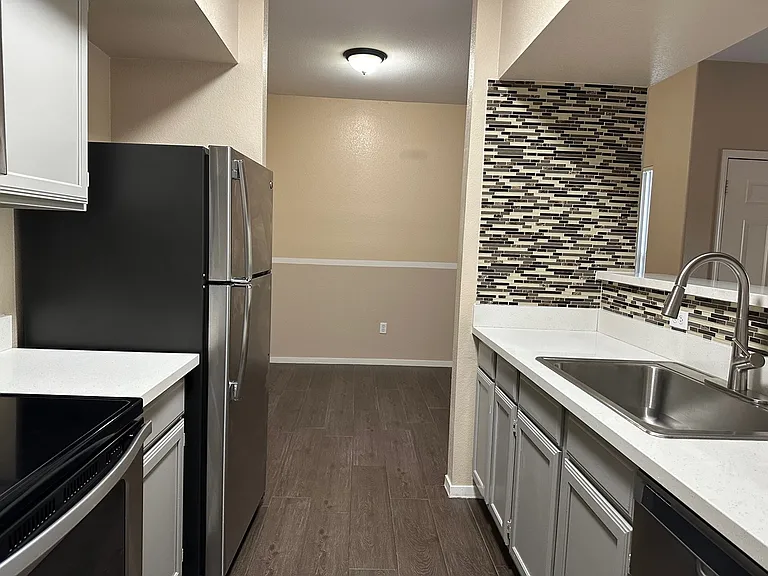 45 Maleena Mesa St #G — Photo 5