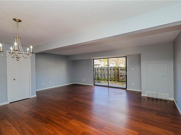 5th image of 15142 Pine Hill Trl #C10