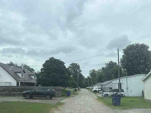5th image of 103 Wilson Ct
