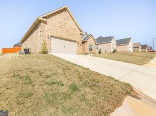 118 Newton Ln, Bonaire, GA 31005