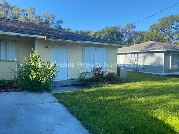 4232 Pine Drop Ln, North Fort Myers, FL 33917
