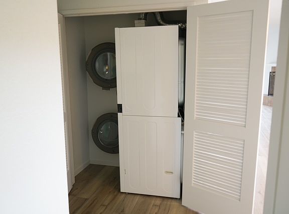 4th image of 917 Torrance St APT 4