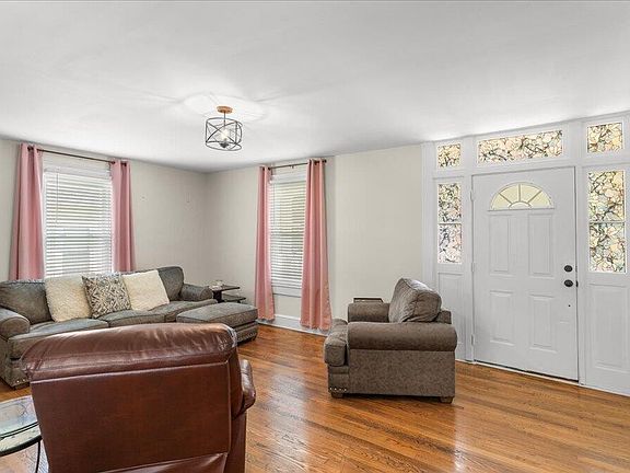 5th image of 2611 Fenwood Dr