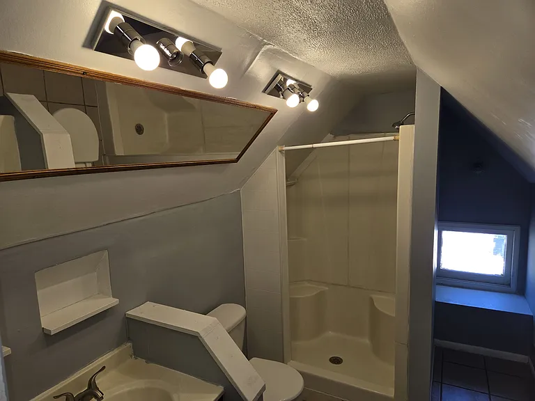 502 Pearl St #2 — Photo 9