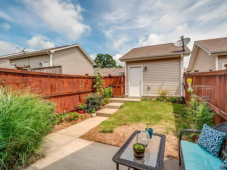 1431 Riverbrook Dr #1 — Photo 19