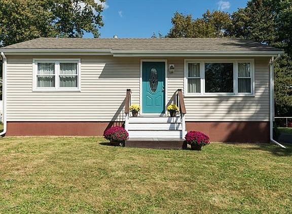 3rd image of 37 Heidt Ave