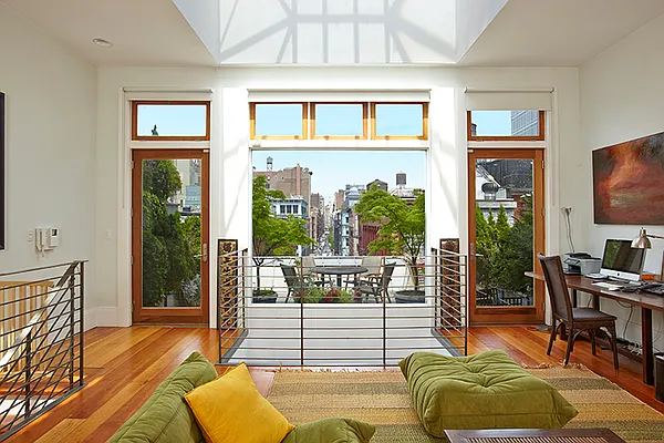 Rented by Coleman Real Estate Group | media 18