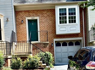 7863 Wintercress Ln, Springfield, VA 22152