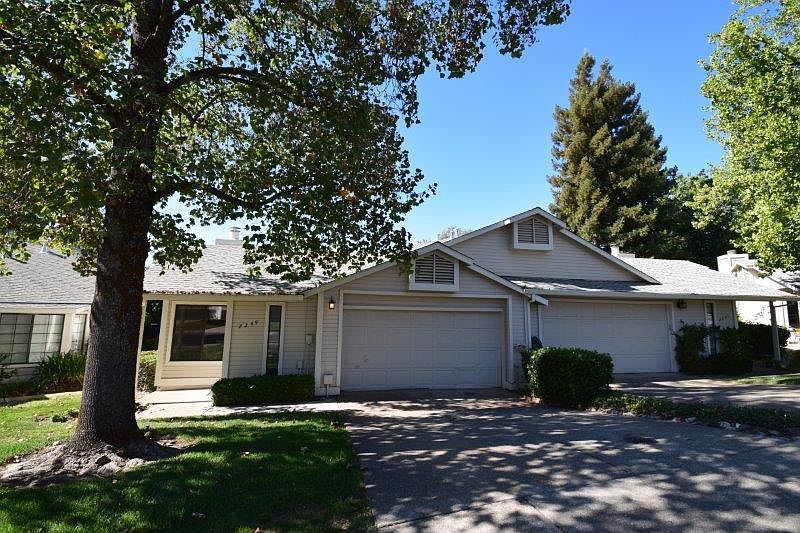 1st image of 2249 Country Villa Ct