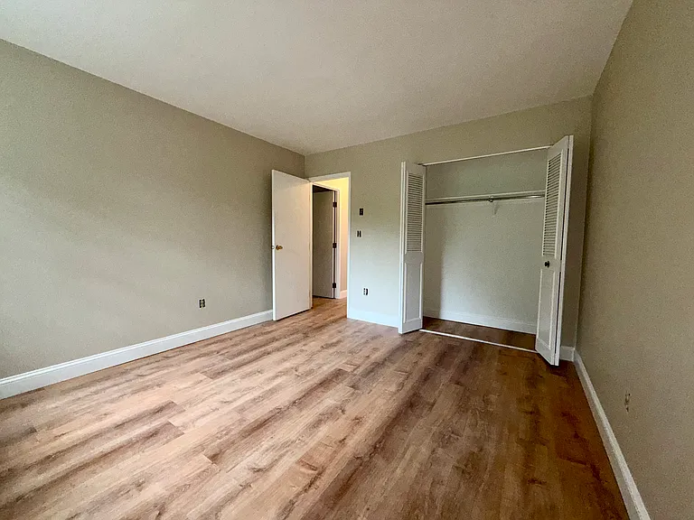 21 Chapel Hill Dr #11 — Photo 8