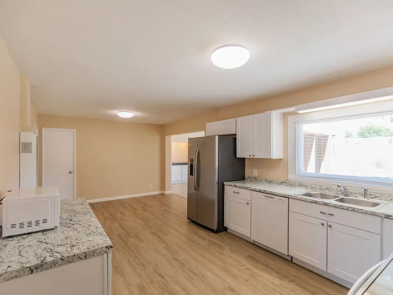 1740 Van Ct — Photo 7