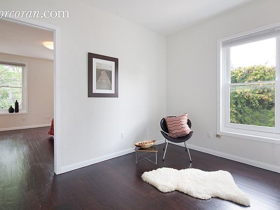 2nd image of 24 Greenwich Ave APT 3