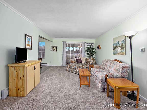 2nd image of 2203 Porter St SW #B302