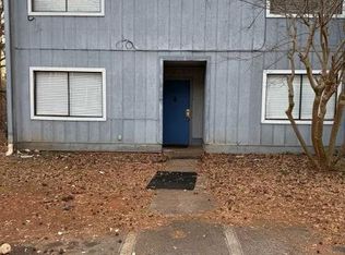 930 Pine Oak Trl, Austell, GA 30168