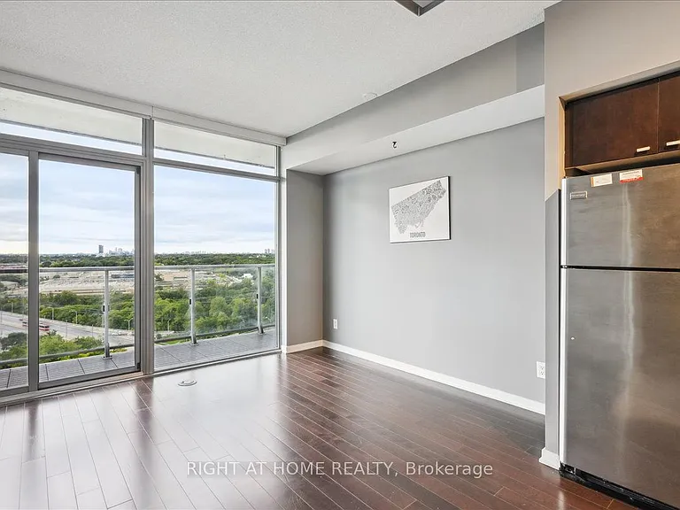 105 Queens Cay W #1607 — Photo 26
