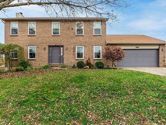 3rd image of 8 Fescue Ct