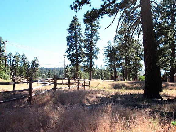 5th image of Metcalf Ln
