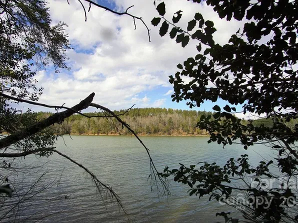 206 Pier Point Dr #59, Connelly Springs, NC 28612