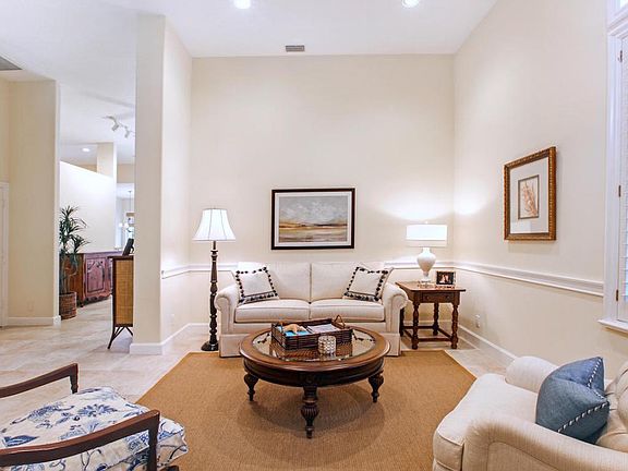 Home For Sale In Shores Of Jupiter