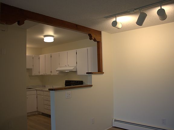 3rd image of 155 Calle Ojo Feliz Unit L