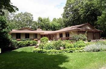 4th image of 200 135th St E