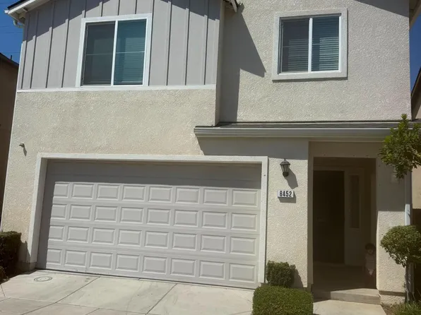 6452 E Malbec Dr, Fresno, CA 93727