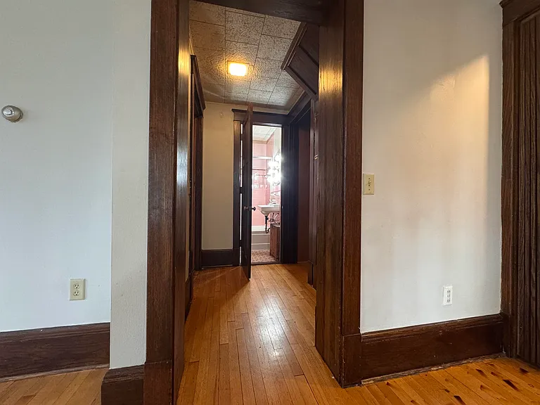216 W Main St #1 — Photo 11
