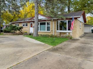 1417 E Euclid Ave, Arlington Heights, IL