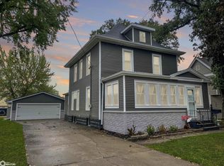 606 Woodlawn Ave, Traer, IA 50675