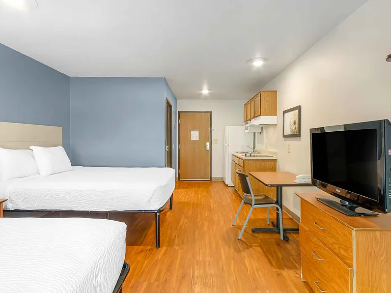 Studio Suite - 2 Queen Beds