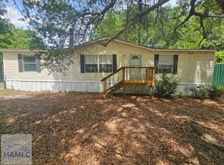 33 SE Sherwood Forest Dr, Allenhurst, GA 31301