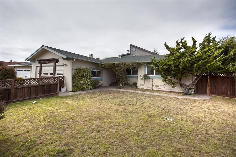1st image of 418 Casa Del Mar Dr