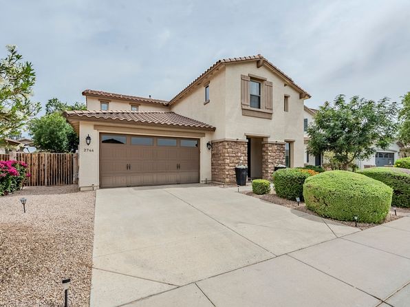 2744 E Donato Dr