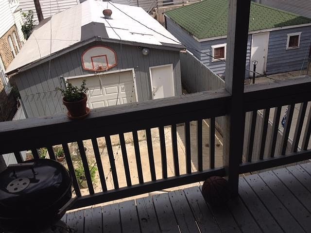 1 of 3 balconies
