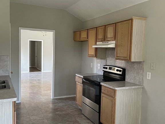 4th image of 7521 Ashcroft Cir