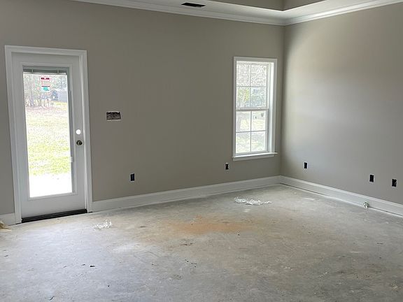 2nd image of 506 E Main St