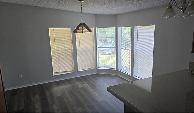 6230 Anniedora Ln — Photo 3