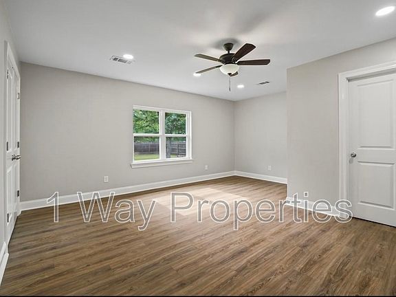 5th image of 80249 N Willie Rd