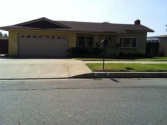4th image of 10015 Victoria St
