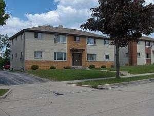 1st image of 8824 W Carmen Ave